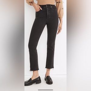 NWT CALI DEMI-BOOT RAW HEM EDITION SIZE 33